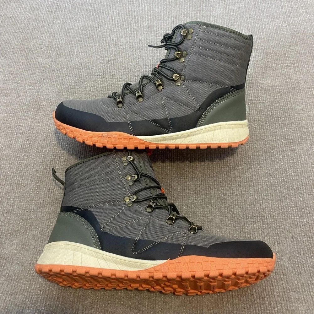 St. John's Bay Snow‎ Boots Mens Size 9.5 Gray Synthetic Lace Up Ankle Winter New
